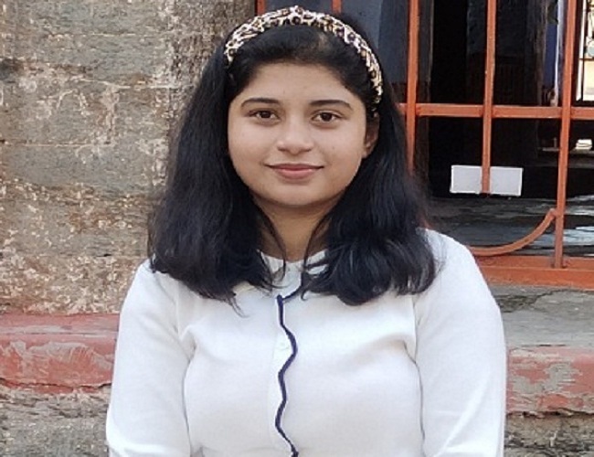 भावना मेहता ने पास की दो उच्च प्रतियोगी परीक्षाएं