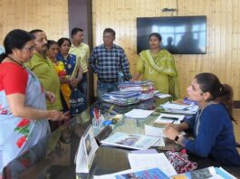 जनता दरबार में दर्ज हुईं 14 शिकायतें